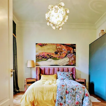 Bismarck-suite Apartment